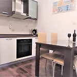 Viktoria - *