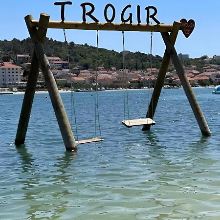 Daire Viktoria - Trogir